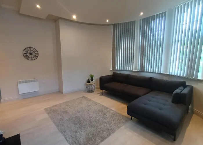 Elegant 1bed In Centre * Лідс